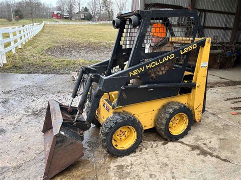 new holland 250 skid steer specs|new holland l250 specifications.